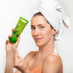 WOW Skin Science Aloe Vera With Green Tea Extract And Hyaluronic Acid Sleeping Pack - No Parabens, Silicones & Color